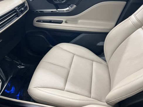 Certified 2025 Lincoln Corsair Reserve w/ Equipment Group 202A image 21