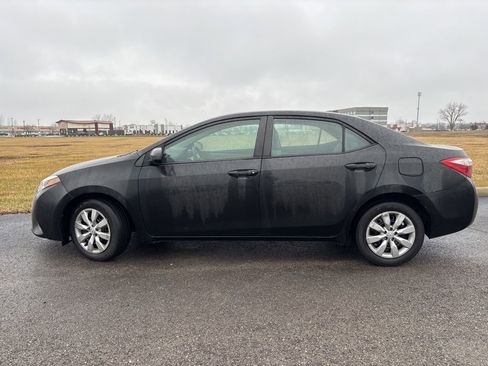Used 2015 Toyota Corolla LE image 6