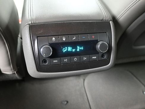 Used 2016 Chevrolet Traverse LT image 31