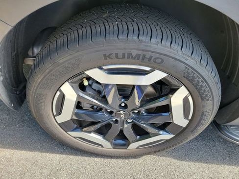 Used 2025 Kia Telluride S FWD image 7