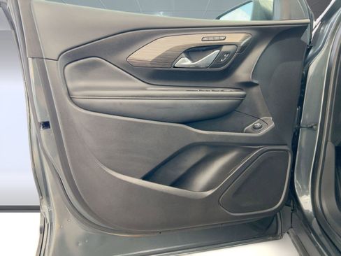 Used 2019 GMC Terrain SLT w/ Preferred Package image 25