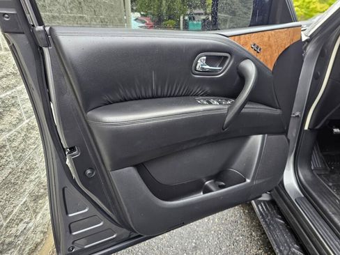 Used 2022 Nissan Armada SL w/ Captain's Chairs Package AWD/4WD image 24