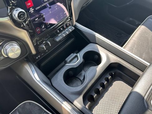 Used 2019 RAM 1500 Laramie AWD/4WD image 27