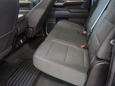 Used 2025 Chevrolet Silverado 1500 LT AWD/4WD image 13