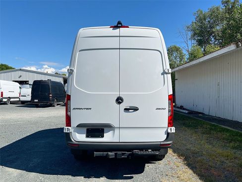 New 2025 Mercedes-Benz Sprinter 2500 image 5