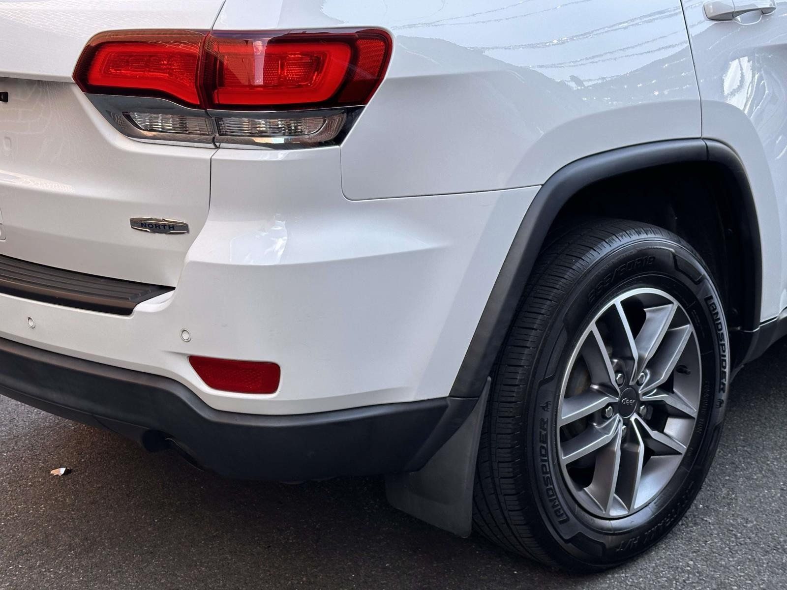 Used 2020 Jeep Grand Cherokee Laredo w/ Quick Order Package 2BN North AWD/4WD image 12