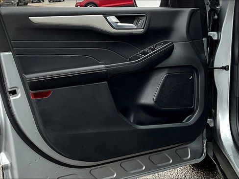 Used 2021 Ford Escape SE w/ Convenience Package image 25