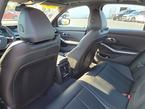Used 2025 BMW 330i Sedan image 11