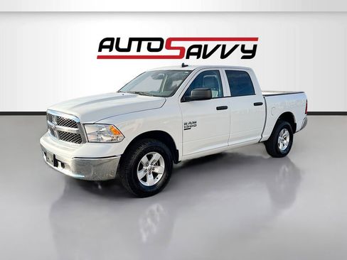Used 2023 RAM 1500 Classic SLT w/ Electronics Group AWD/4WD image 3