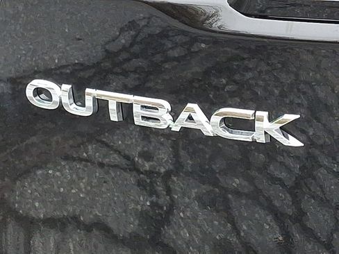 Certified 2025 Subaru Outback Limited image 33