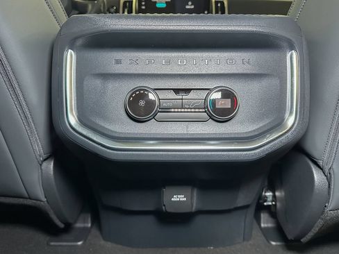 New 2027 Ford Expedition Active AWD/4WD image 28