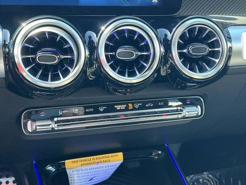 Used 2024 Mercedes-Benz GLB 250 image 26