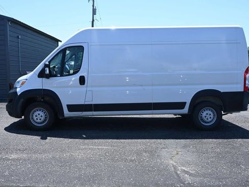 Used 2026 RAM ProMaster 2500 w/ Convenience Group FWD image 10