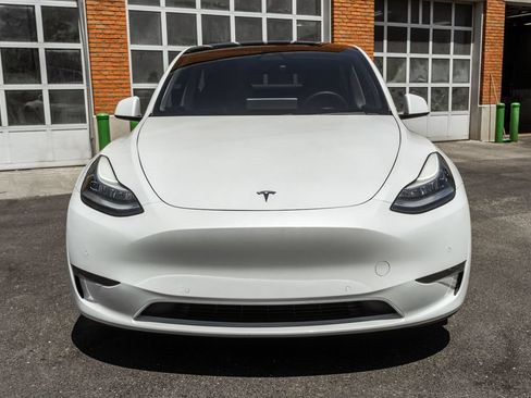 Used 2020 Tesla Model Y Performance AWD/4WD image 32