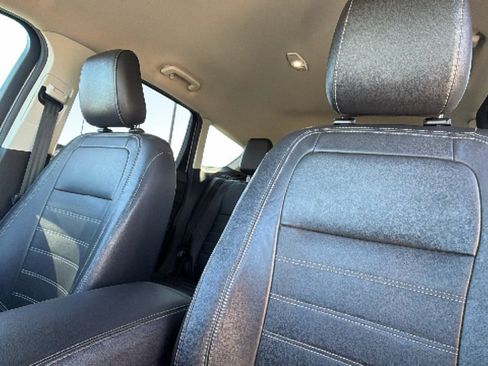 Used 2018 Ford Escape SEL AWD/4WD image 11