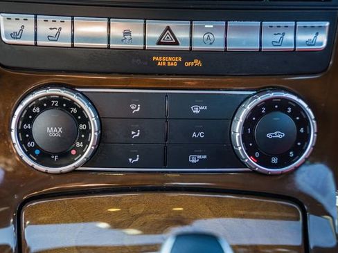 Used 2016 Mercedes-Benz SLK 300 image 24