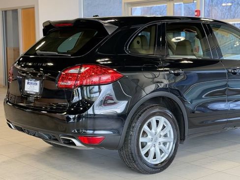 Used 2012 Porsche Cayenne AWD/4WD image 11