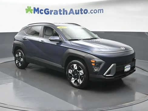 Used 2025 Hyundai Kona SEL image 2