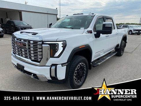 Used 2024 GMC Sierra 2500 Denali w/ Denali Reserve Package AWD/4WD image 1