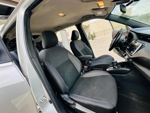 Used 2020 Nissan Kicks SV image 26