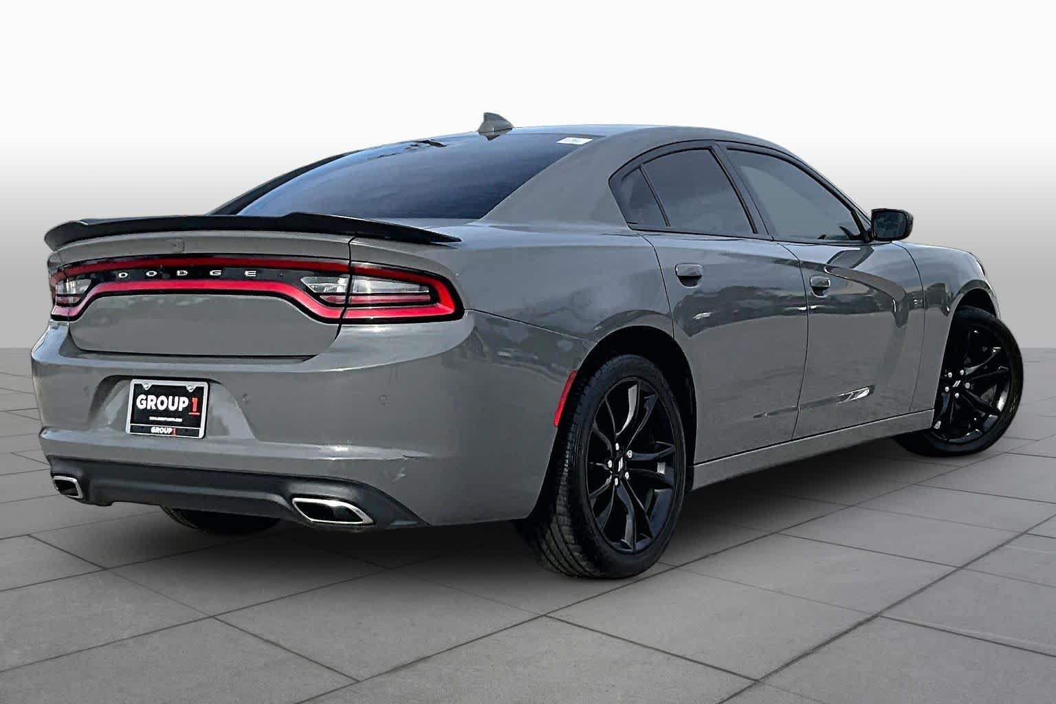 Used 2018 Dodge Charger SXT Plus w/ Quick Order Package 29J RWD image 12