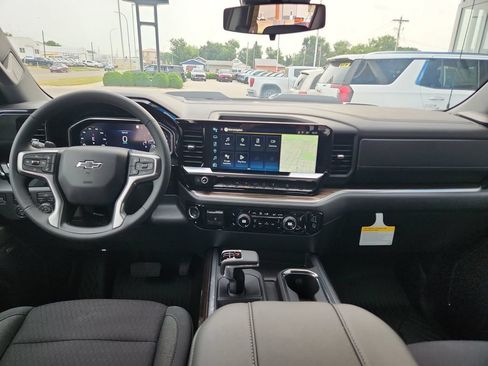 New 2026 Chevrolet Silverado 1500 LT Trail Boss w/ Convenience Package II AWD/4WD image 14