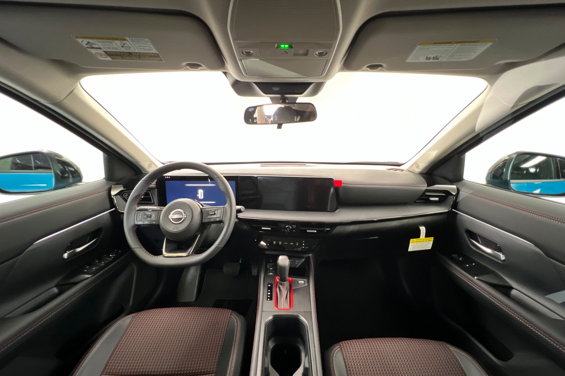 New 2026 Nissan Kicks SR FWD image 9