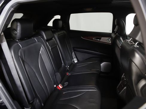 Used 2016 Lincoln MKX Reserve w/ Luxury Package image 9