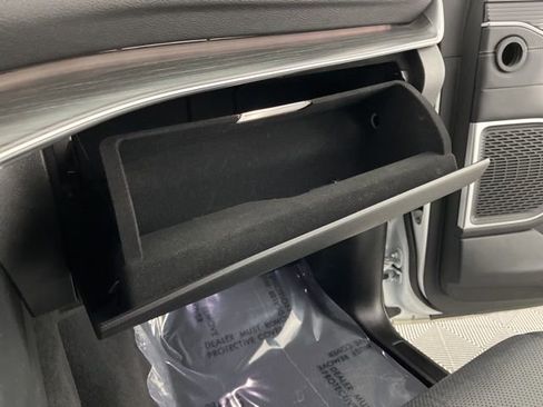 Used 2024 Jeep Wagoneer Series II w/ Flexible Seating Group RWD image 38