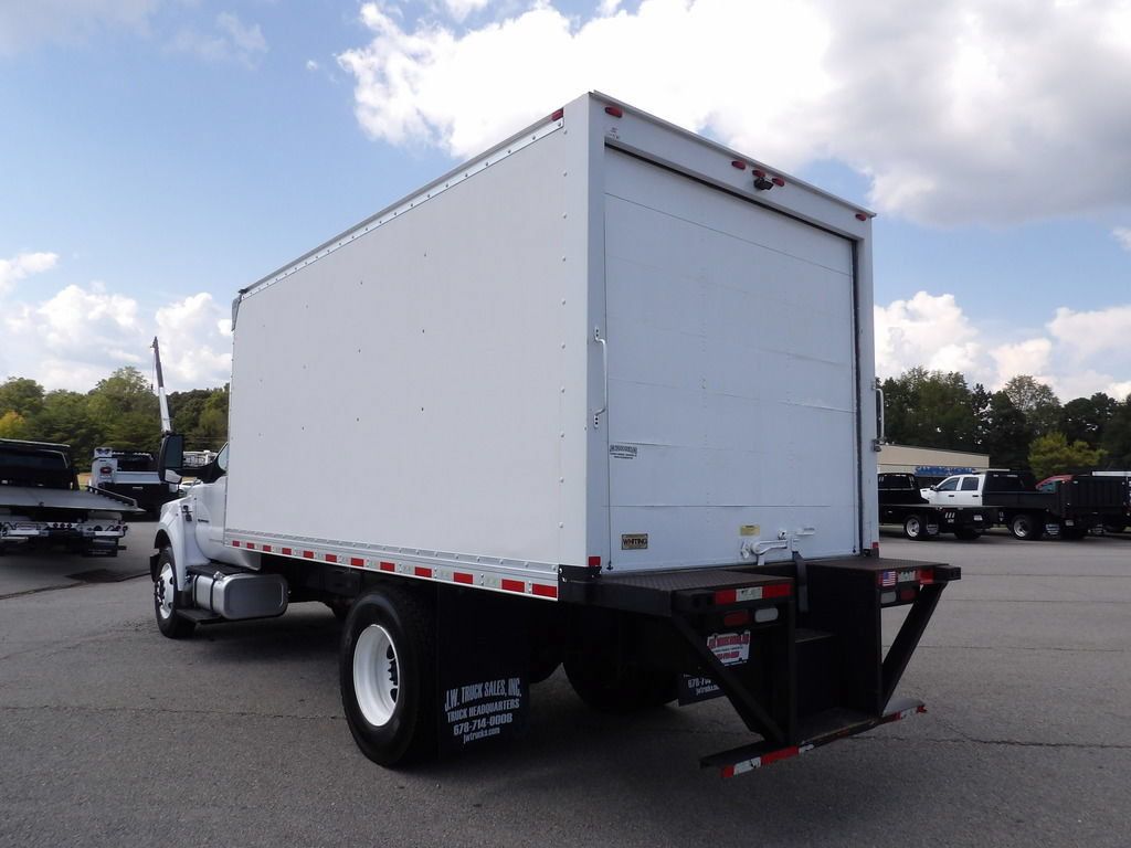 Used 2017 Ford F650 2WD Regular Cab Super Duty image 4