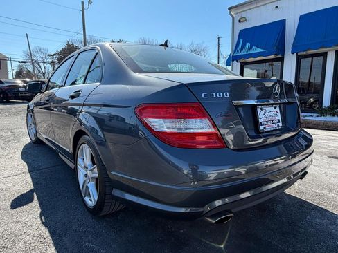 Used 2010 Mercedes-Benz C 300 4MATIC Sedan image 7