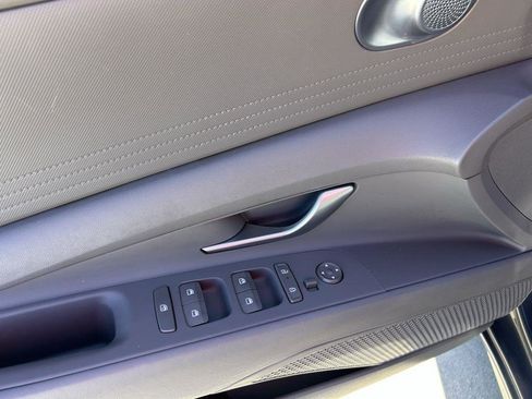 Used 2024 Hyundai Elantra SEL image 10