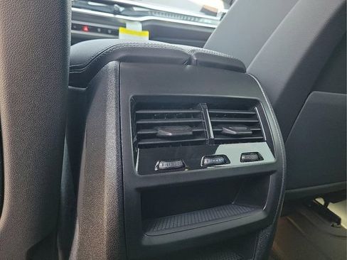 Used 2026 BMW X5 xDrive40i w/ M Sport Package AWD/4WD image 14