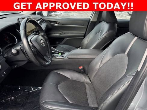 Used 2023 Toyota Camry XSE image 6