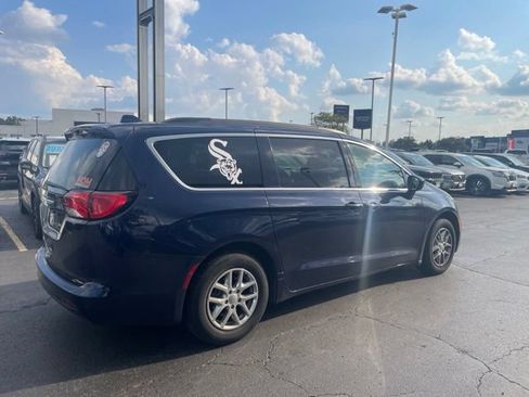 Used 2020 Chrysler Voyager Lxi FWD image 2