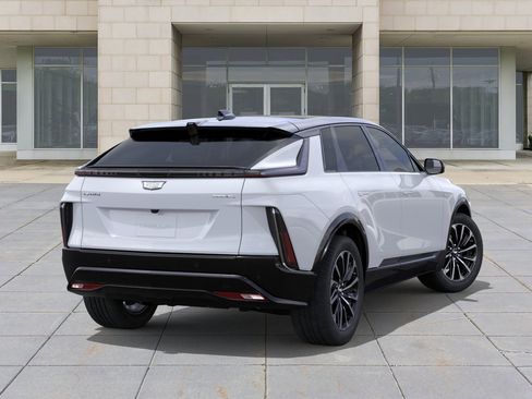 New 2026 Cadillac Lyriq Sport AWD/4WD image 4