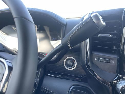 New 2024 RAM 2500 Limited image 28