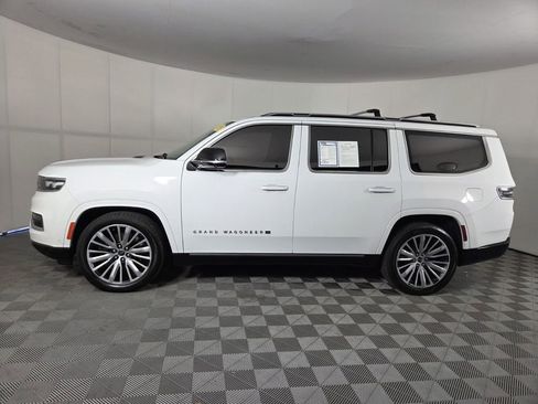Used 2023 Jeep Grand Wagoneer Series III w/ Rear Seat Video Group 1 AWD/4WD image 8