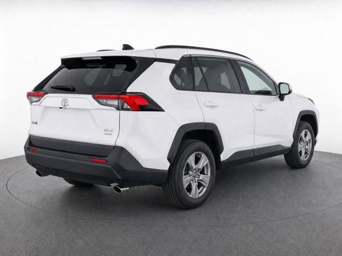 Certified 2025 Toyota RAV4 XLE w/ Convenience Package AWD/4WD image 4