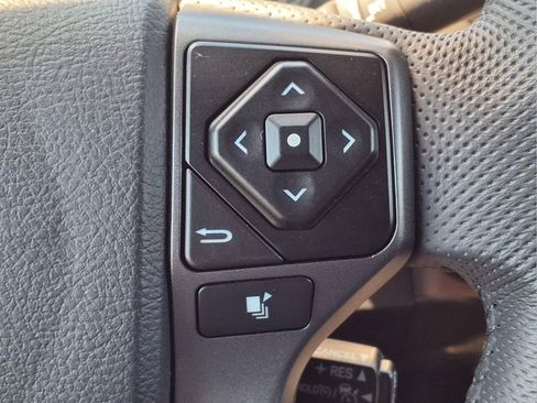 Used 2023 Toyota Tacoma TRD Off-Road AWD/4WD image 22