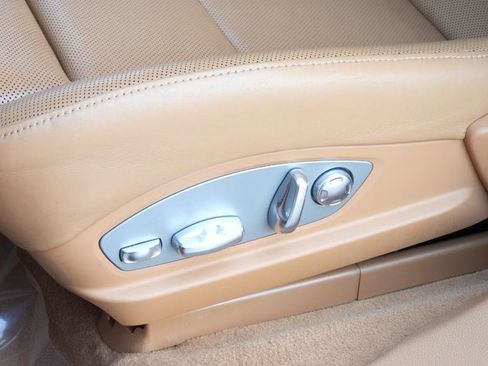 Used 2014 Porsche Panamera 4 AWD/4WD image 58
