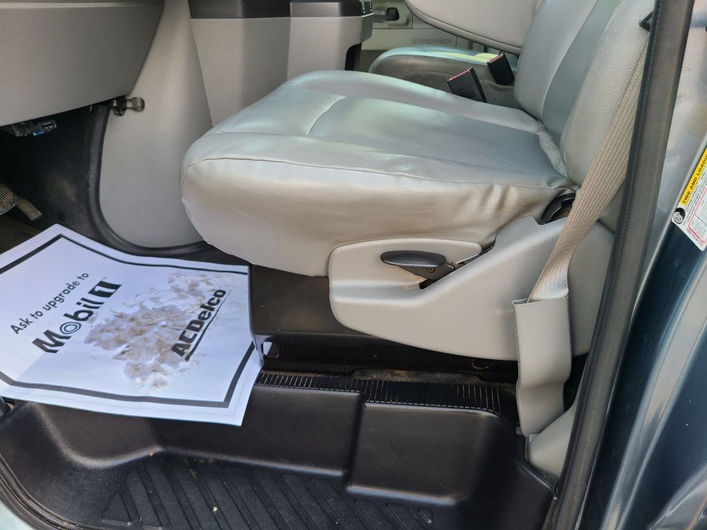 Used 2014 Ford E-350 and Econoline 350 XL w/ Power Windows & Locks Group RWD image 21
