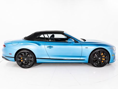 New 2025 Bentley Continental GTC image 7