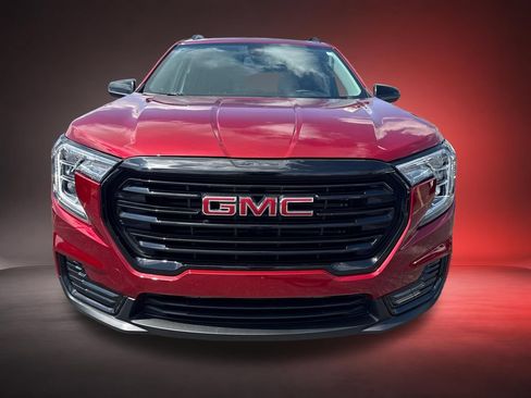 Certified 2023 GMC Terrain SLE w/ Driver Convenience Package AWD/4WD image 2