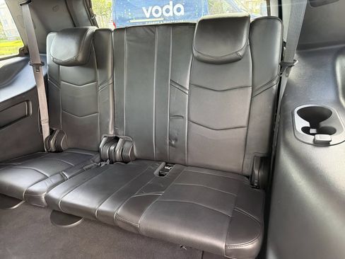 Used 2018 Cadillac Escalade Platinum AWD/4WD image 22