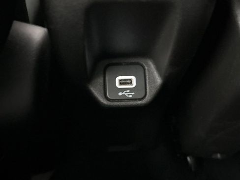 Used 2021 Jeep Renegade Latitude image 30