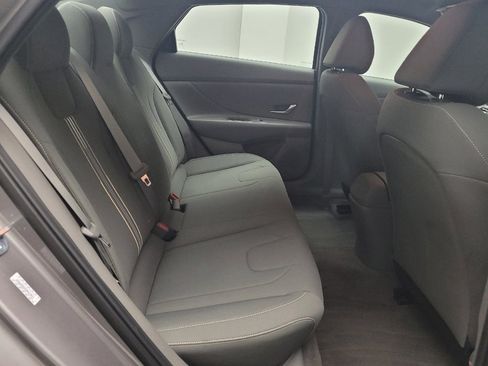 Used 2023 Hyundai Elantra SEL FWD image 19