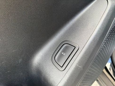 Used 2024 Chevrolet Traverse Z71 w/ LPO, Floor Liner Package AWD/4WD image 14
