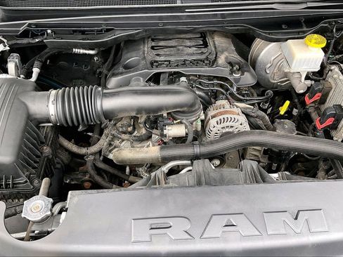 Used 2019 RAM 1500 Big Horn AWD/4WD image 9