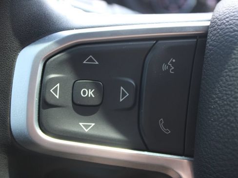 Used 2024 RAM 2500 Big Horn w/ Night Edition AWD/4WD image 38